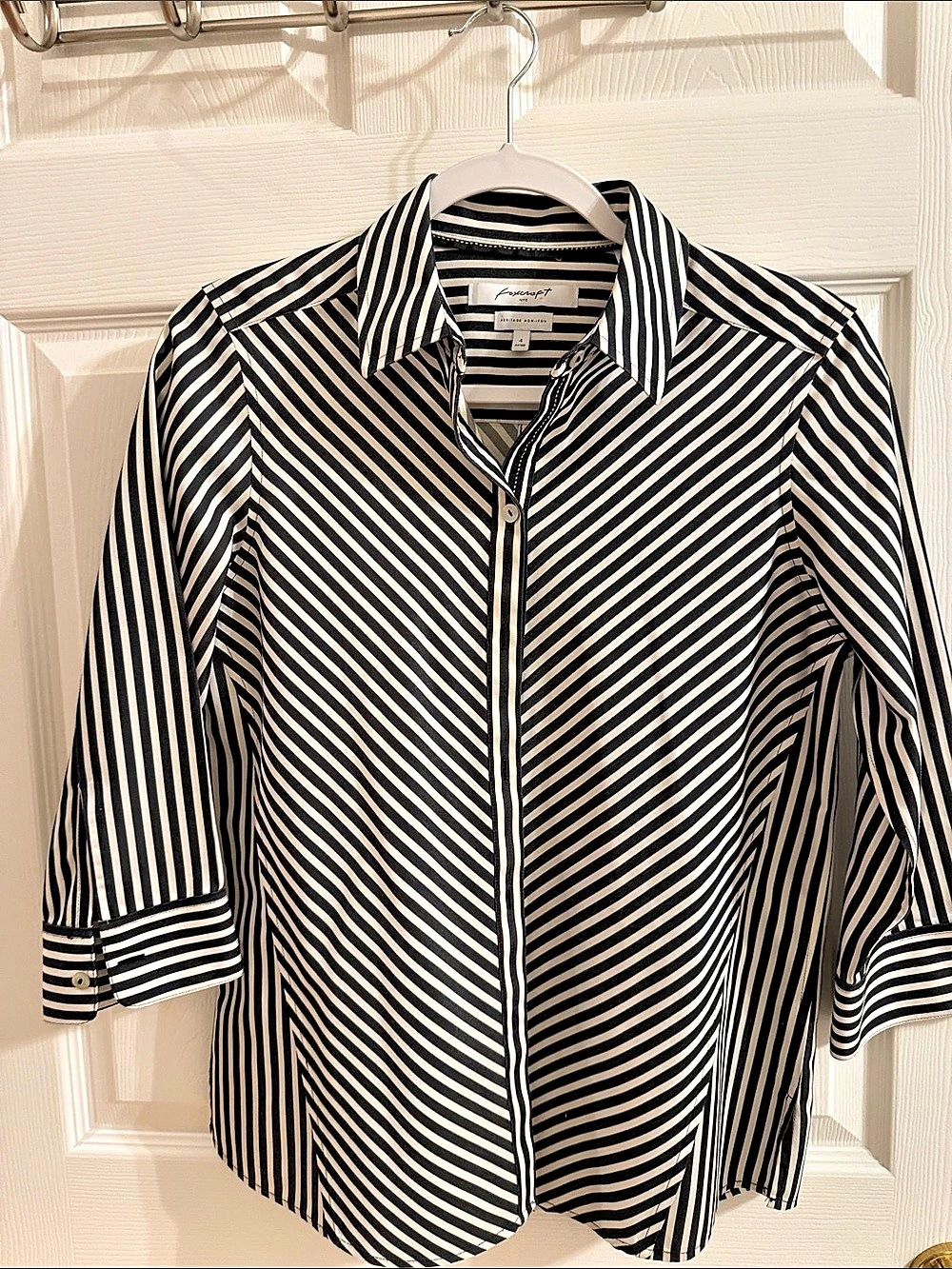 Foxcroft Heritage Non-Iron Striped Button Down Shirt in Black & White Size 4